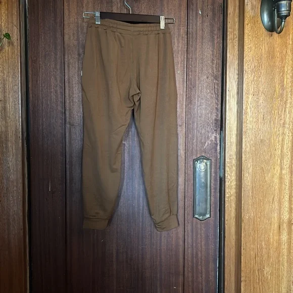 Vuori women’s joggers size XS - Picture 2 of 6